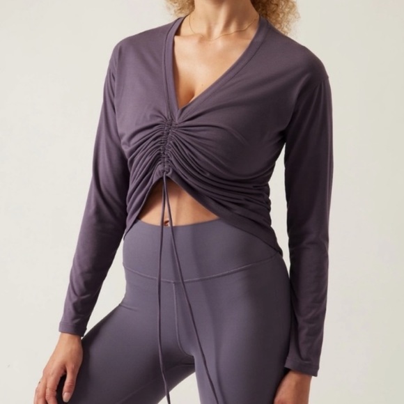 Athleta Crossover Ruched Top Long Sleeve| athletic | workout | - Picture 2 of 15